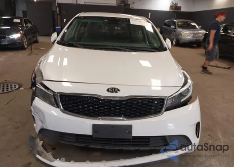 2017 Kia Forte Lx z USA, uszkodzony, nr VIN 3KPFL4A76HE108887